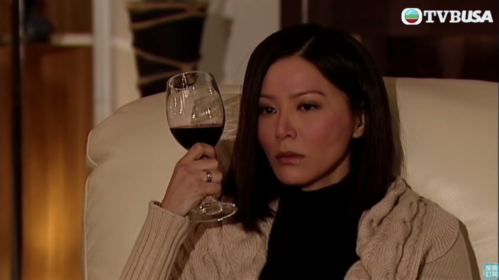 大叔老婆係好強勢嘅女強人,賺錢亦多過大叔。