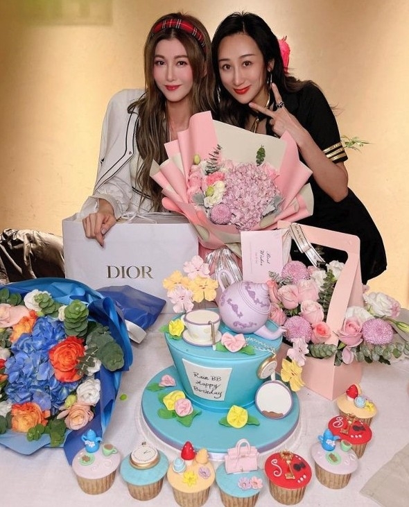 陳浩明老婆蔣麗莎亦有為李彩華慶祝生日。