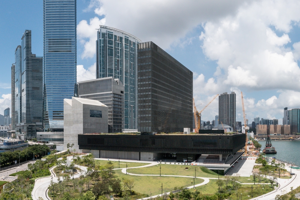 旅發局將在西九文化區藝術公園大草坪舉辦「香港跨年倒數演唱會」。
