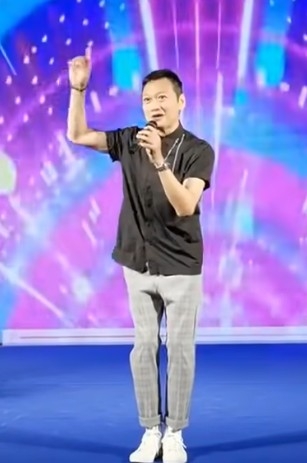 陶大宇翻唱劉德華《倒轉地球》成內地熱話