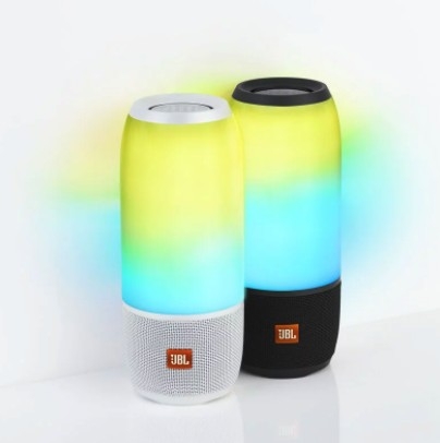 JBL Pulse 3 藍牙喇叭可以隨音樂調教燈光效果,令氣氛更加強烈!