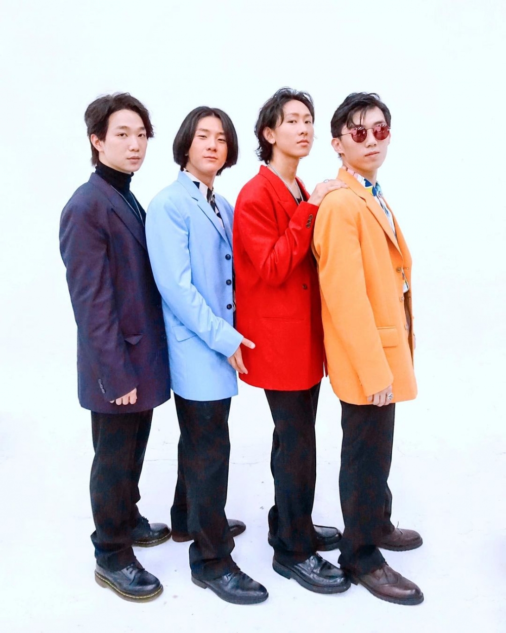 Manson:「很榮幸有機會參與電影《梅艷芳 ANITA》,還能飾演我的偶像,這是超越夢想的經歷。相信現在的《梅艷芳》,是導演認為在這個階段最適合和最好的版本,我也和很多影迷一樣,希望能夠看到未曝光的片段,讓我們一起期待。」
