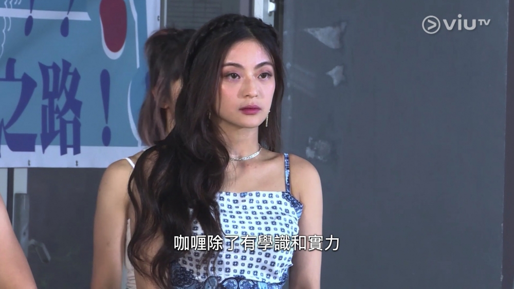 網友表示觀眾寧願睇啲唔勁嘅靚女:「女團就係睇靚女嫁啦!要聽歌我聽欣宜、Serrini唔好?」,唔少網友都同意佢嘅睇法,個post正評已突破1,000!