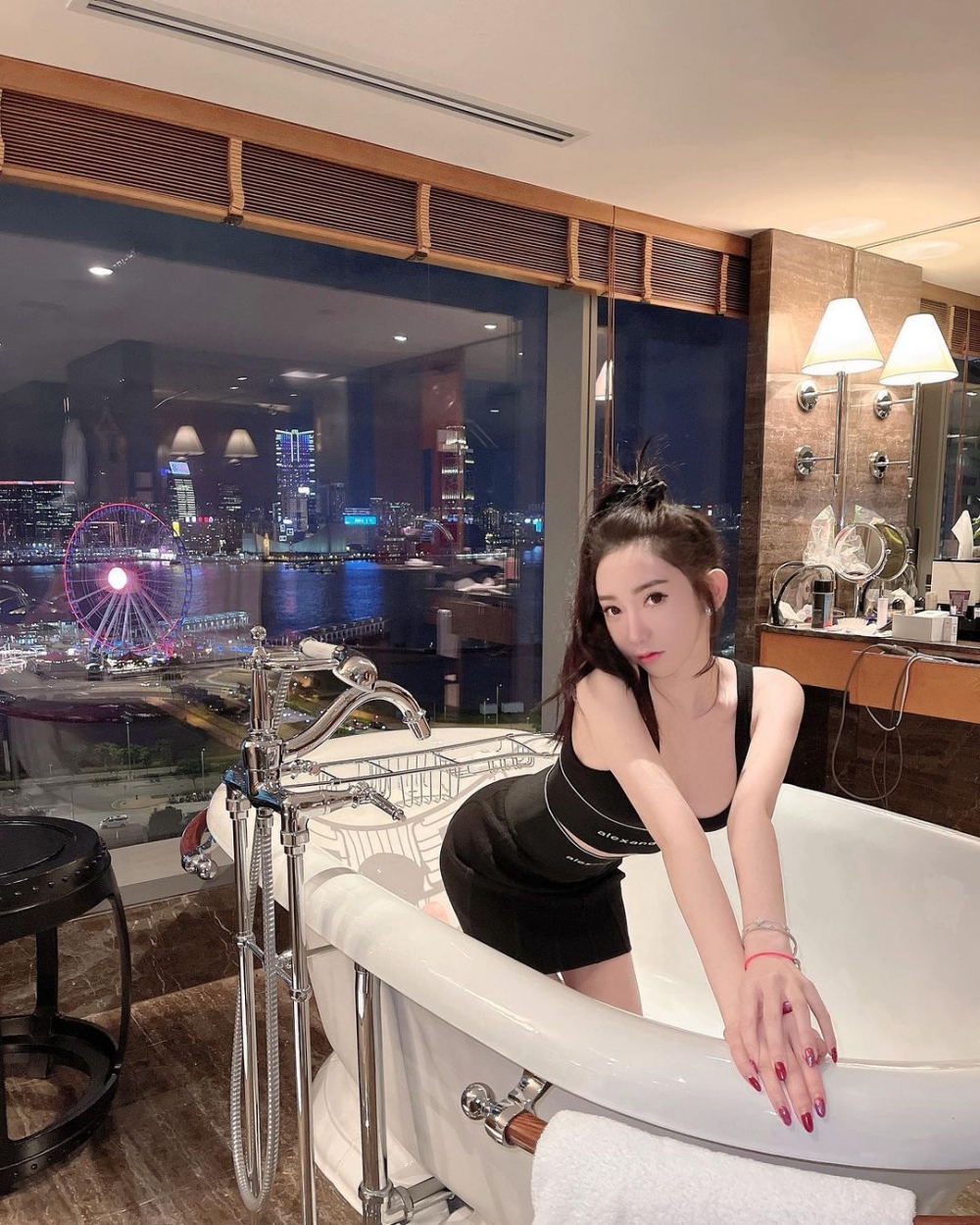 Cammi向來唔介意公開自己自拍P圖嘅事實,更曾直言:「我中意P咗圖嘅自己」
