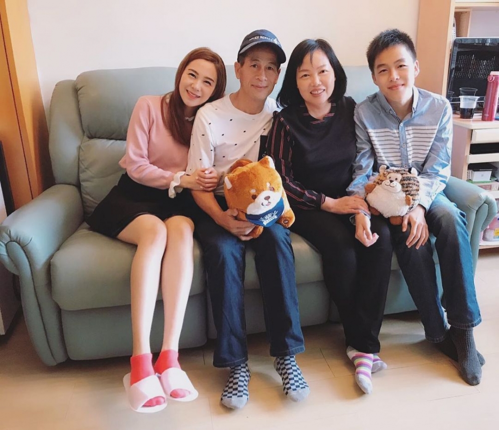 梁茵十分孝順，主動為生病嘅媽媽加家用！