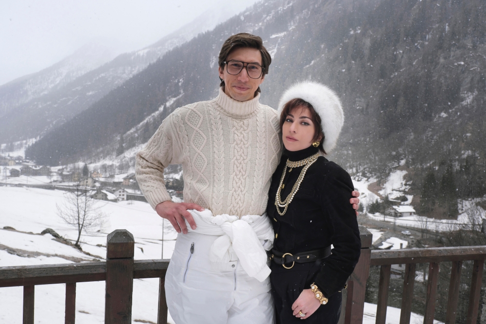 《GUCCI名門望族》講述GUCCI家族第三代繼承人Maurizo Gucci在全球留下崇高的地位與影響,但最終卻遭前妻買兇槍殺的故事。