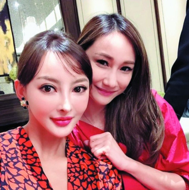 張利華五官變得更精緻