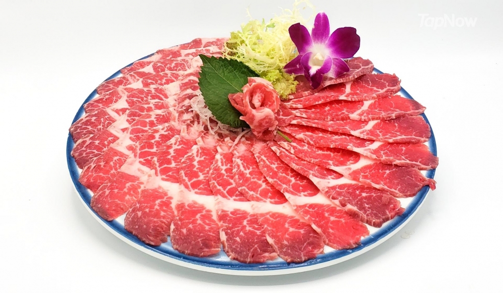 除咗雞煲,套票更包任食極上肥牛!