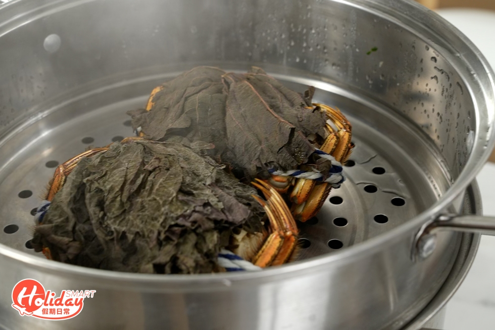 蒸煮時間則視乎両數及大小,普遍蒸大約15-20分鐘即可!