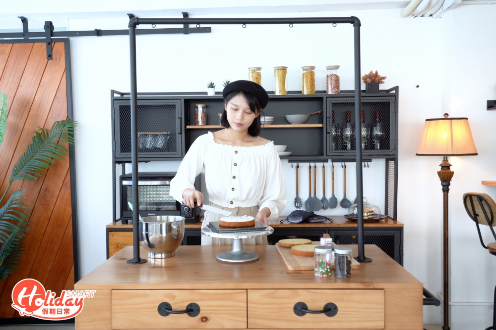 今次推介的自助烘焙店除了讓你可以與心愛的人一起製作甜品,同場更有裝潢別緻的影樓。