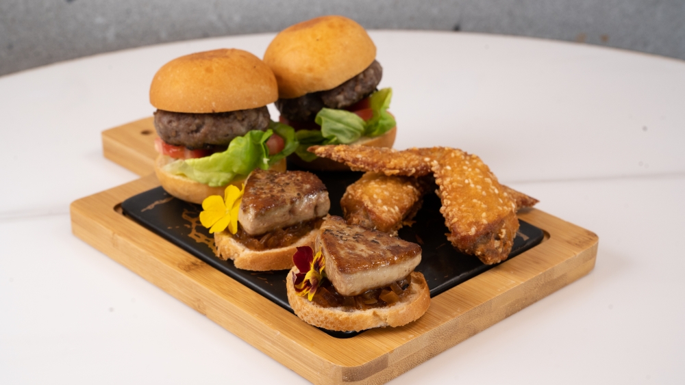 必食推介有迷你和牛漢