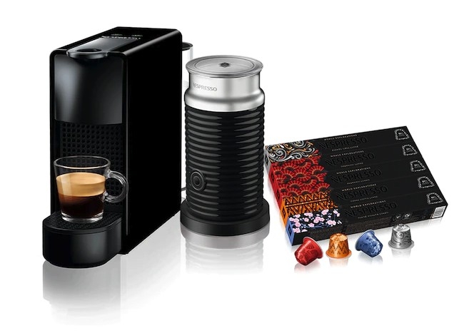 NESPRESSO 咖啡機連打奶器組合仲包含咗唔同口味嘅咖啡粉,等大家可以好好品嚐各式各樣嘅咖啡!