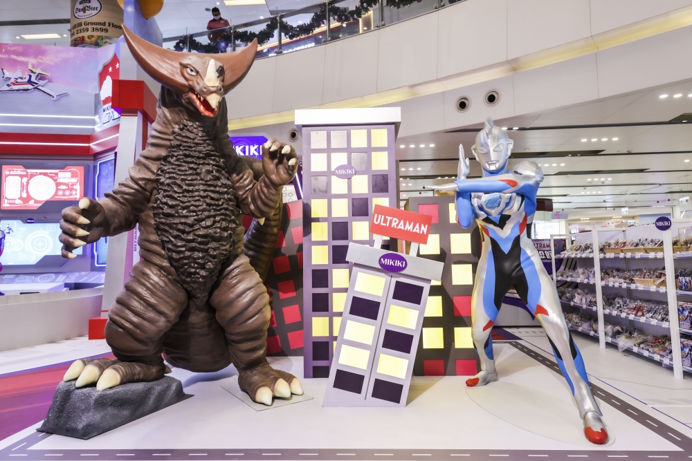 ULTRAMAN 超人與怪獸經典城市場景。