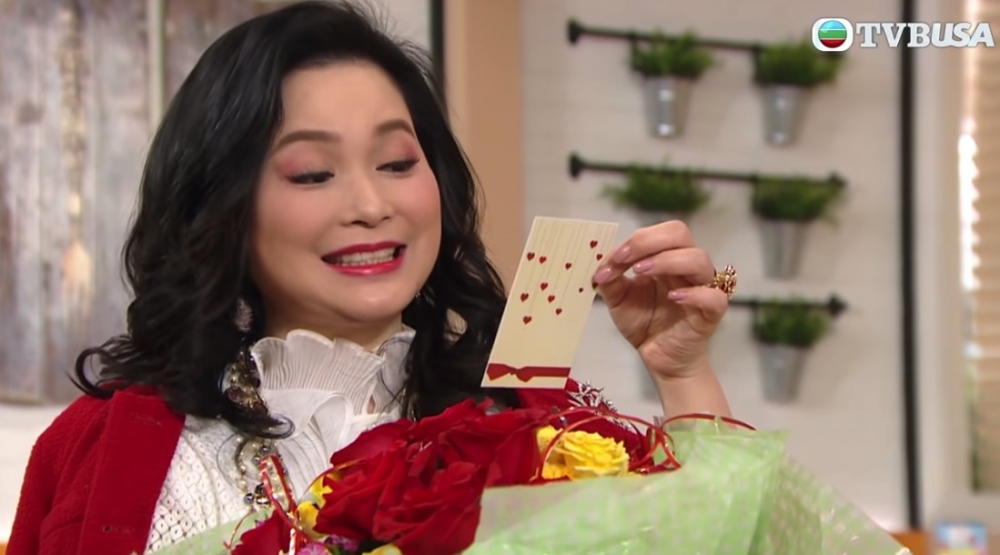 同事大爆男同事係因為投靠一位姨姨，先可以過比較舒適嘅日子！