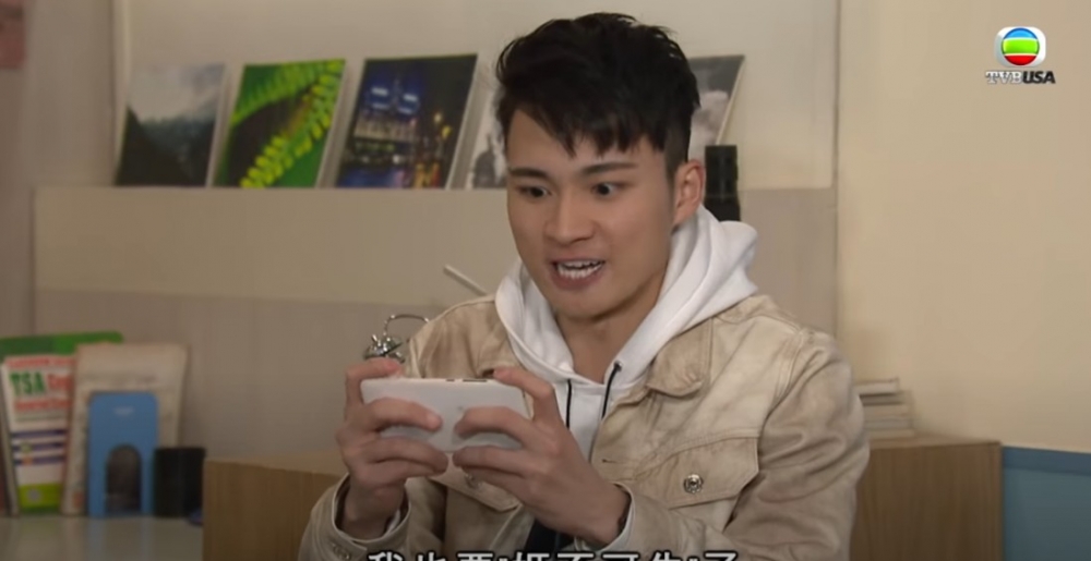 港男於討論區以「覺唔覺得啲人夾Netflix好肉酸」為題，引起網民熱議！