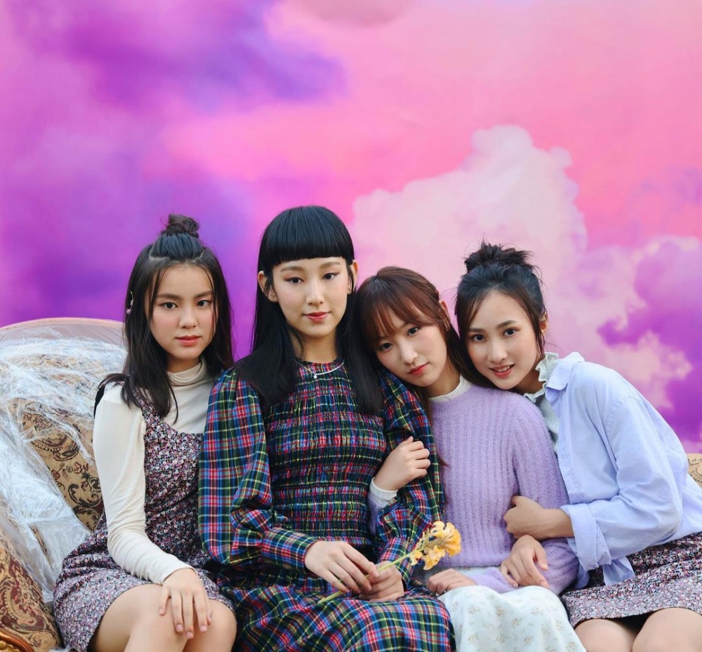 今次聲夢+星夢演唱會,基本上係聲夢學員、星夢歌手各佔一邊。