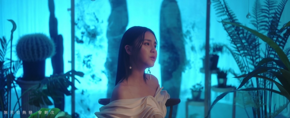 姚焯菲嘅粉絲們都覺得呢首歌曲嘅風格十分適合Chantel!
