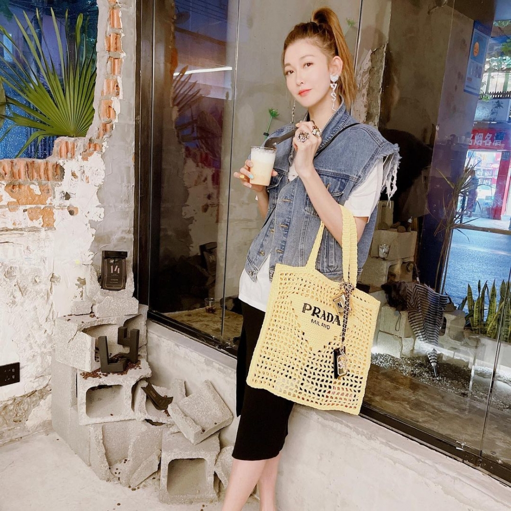 李彩華其實亦一位小富婆,有傳佢現時坐擁12個物業!