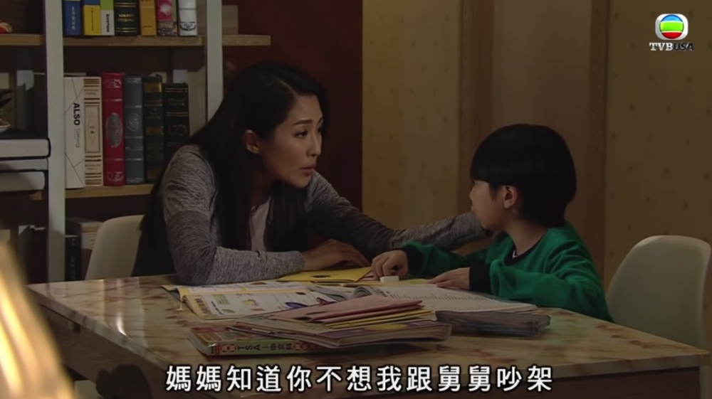 喺香港小朋友嘅學業壓力大,功課量多!