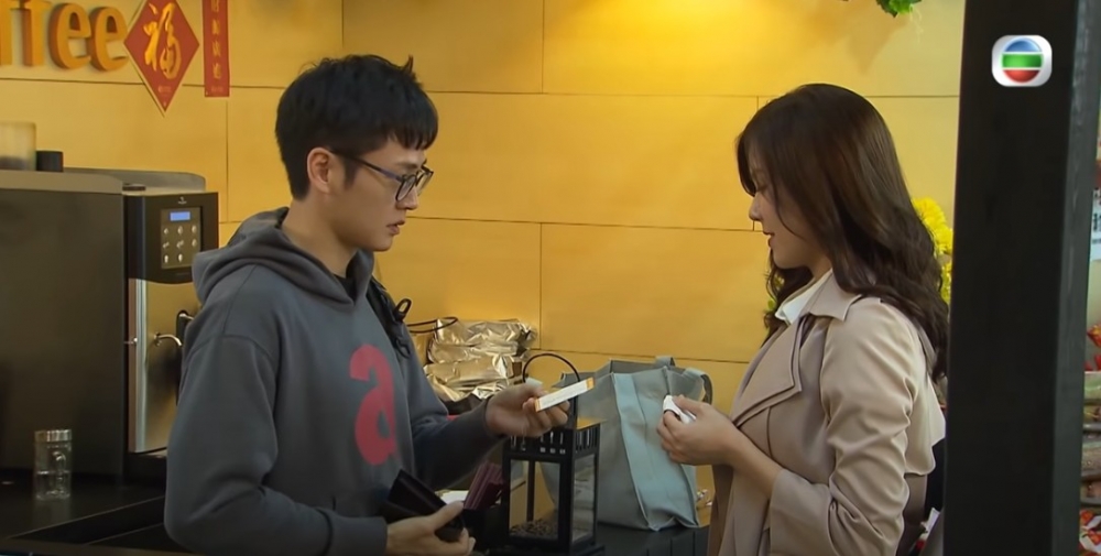 港男表示自己而家會鼓起勇氣問其他人可否交換MIRROR卡!