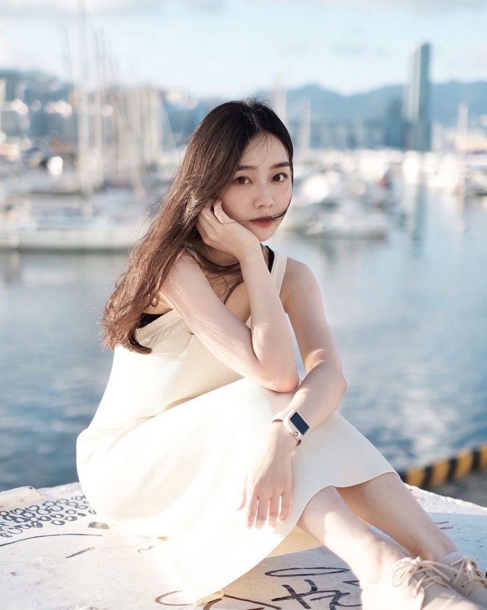 Yoyo憑著仙氣嘅氣質以及樣貌,獲得網民大讚係顏值擔當~