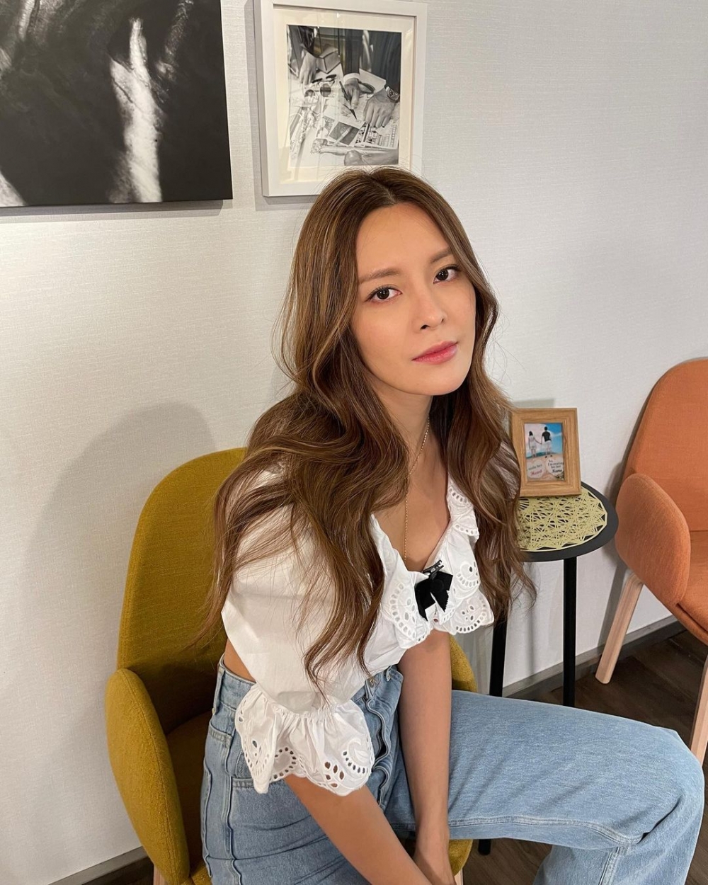 張曦雯由參選《國際中華小姐》開始都係以長曲髮示人,甚有女人味,更已成為佢嘅標誌之一。