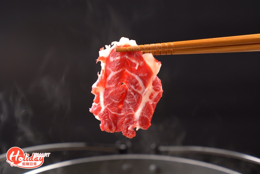 邊抓位於牛隻的肋骨位、包圍牛腩的肌肉,肉與肉之間帶有少少油花及筋位,口感較有嚼勁,牛肉味較重。
