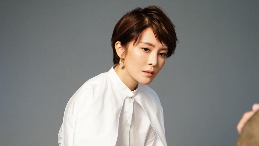 有網民稱:「第一眼好似梁詠琪」