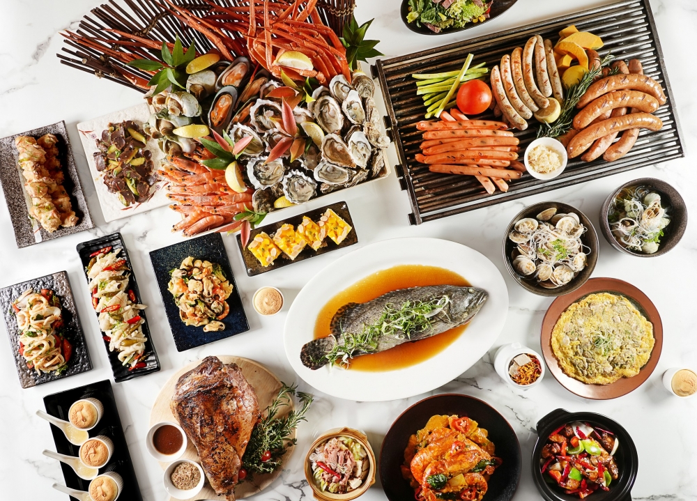 1月新年酒店自助餐優惠2022推介 | 8度海逸酒店：「環球聚會自助晚餐」
