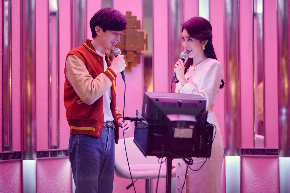 《華燈初上》演員角色 |張軒睿飾演何予恩。