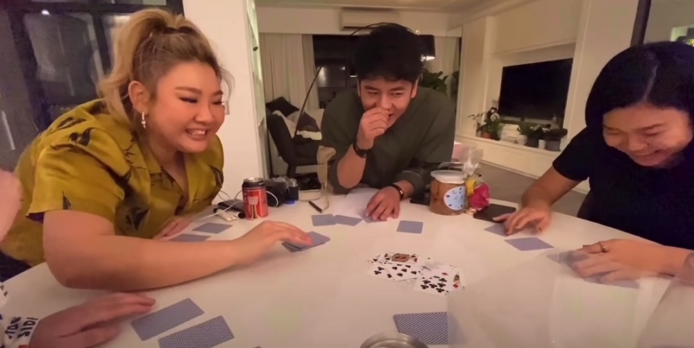 而欣宜亦好鍾意邀請朋友上佢屋企玩。