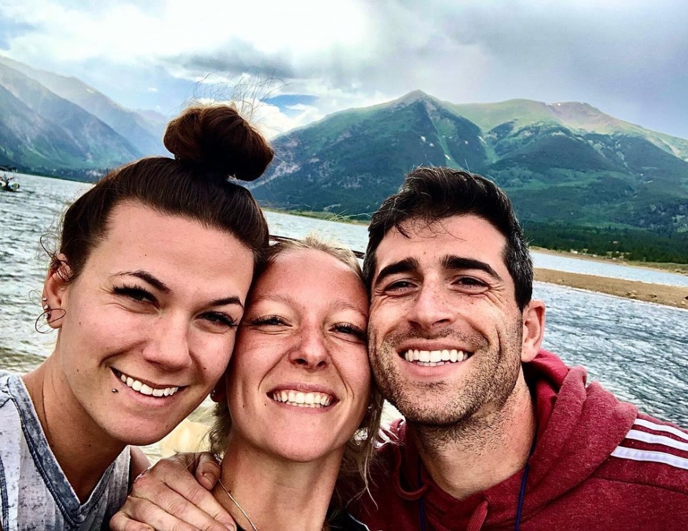 Marty同女友Natasha拍拖6年，之後Rebecca亦都認識埋Natasha。