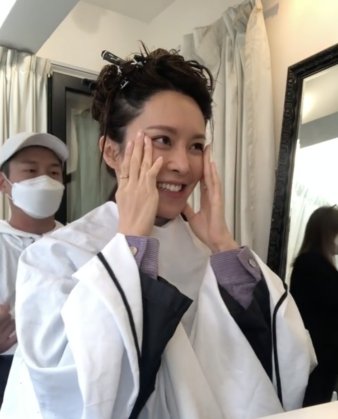 張曦雯喺IG公開剪髮片段