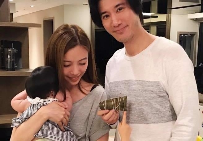 王力宏被指放恩愛照時永遠望鏡頭