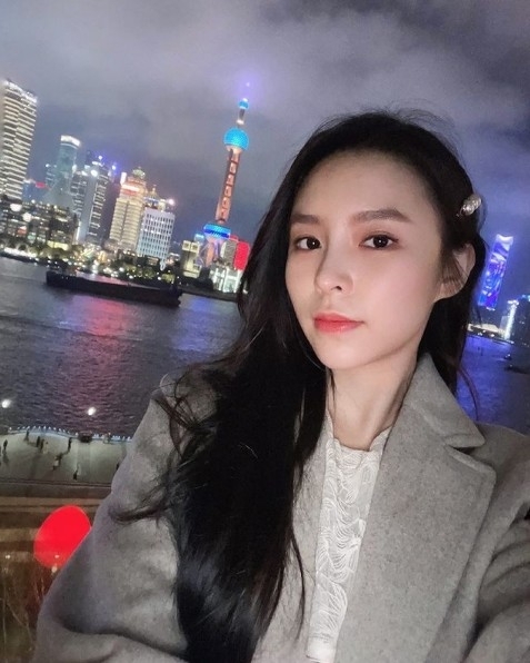 莊錠欣退出韓國女團CLC後喺內地發展，但暫時未有代表作