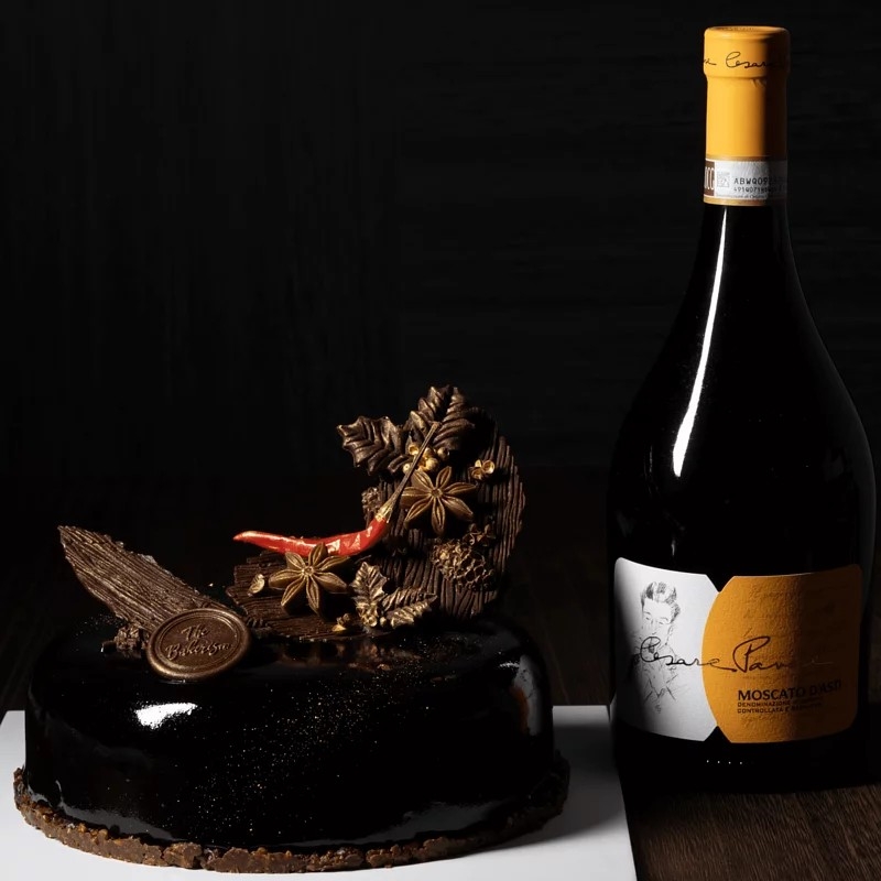 The Bakerism_香辛朱古力熱情果慕絲蛋糕配搭氣泡酒(7'' $930)