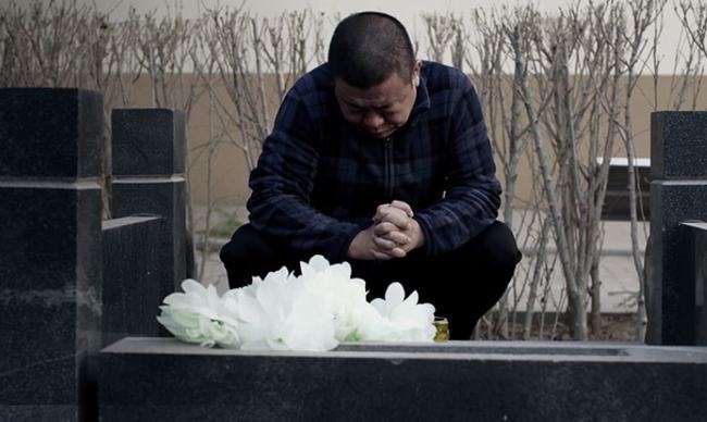 桂軍民對妻子嘅痴情一度傳為佳話,所以佢公開承認新戀情後,外界對佢嘅批評變多