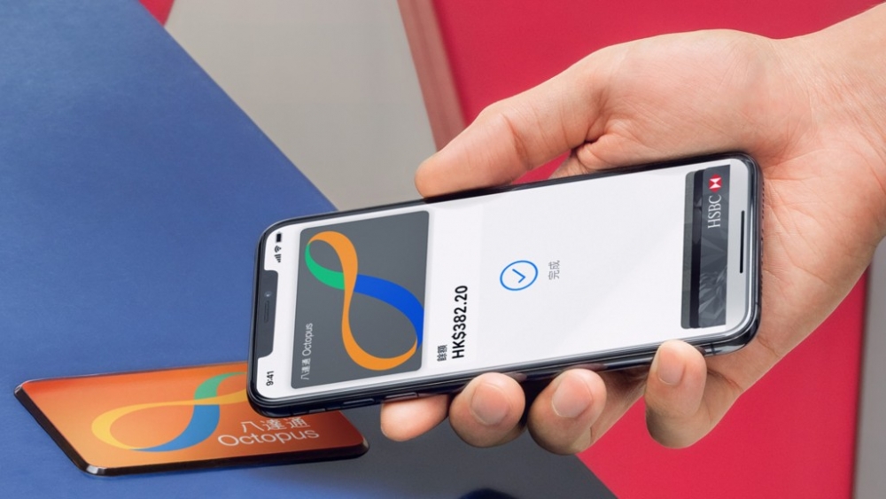 八達通消費券適用於本地零售、餐飲和服務業商戶的實體及網上店舖，例如零售店、街市攤檔、百貨公司、超級市場、便利店、餐廳、快餐店、咖啡店、美容院及公共交通等。