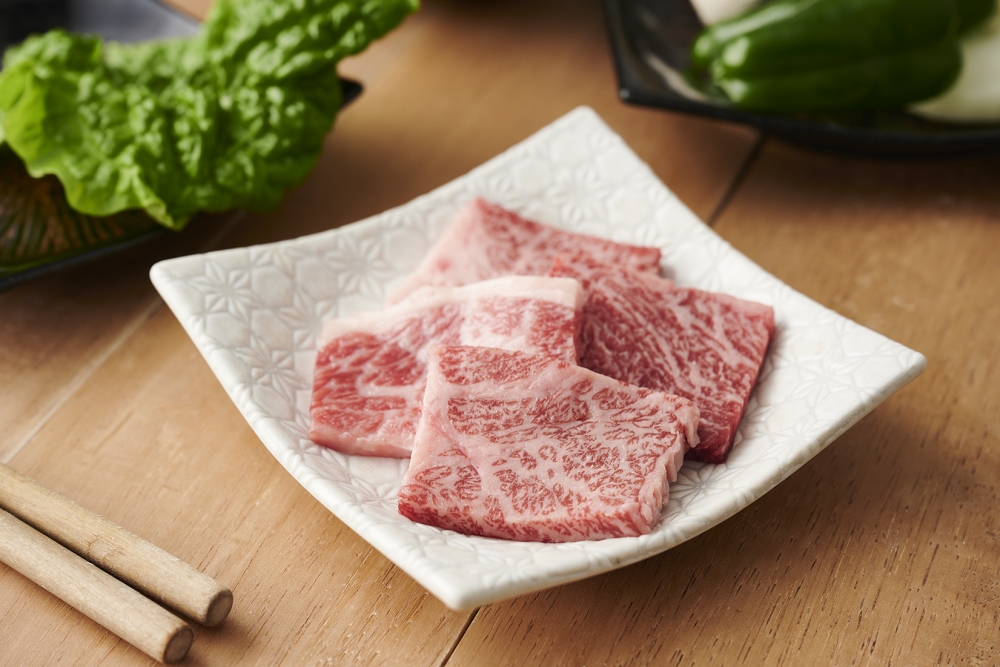 上村牧場香港店分別推出3個不同價位的燒肉放題套餐。