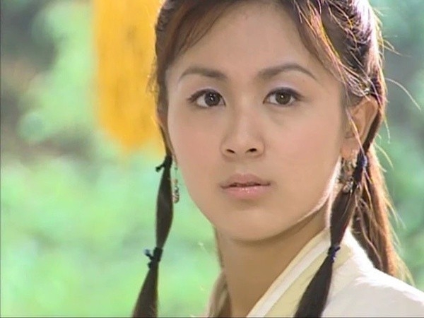 古裝劇中長髮嘅唐寧非常有仙氣