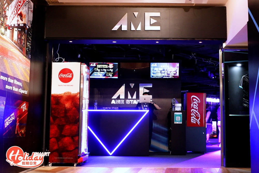 全新的尖沙咀AME運動電競館登陸K11 Art Mall,新店佔地逾4,000呎,推出5款全新運動電競設施,包括「E-Running小、「E-Kavak j 「E-Climbing 」、「E-Football」及「E-Basketball 」,考驗體能、耐力、速度及團隊合作等。