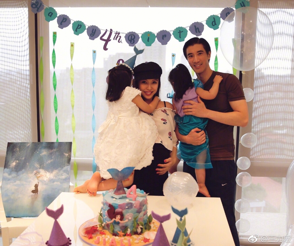 王力宏與李靚蕾婚後育有3個子女,但最近宣佈離婚消息。