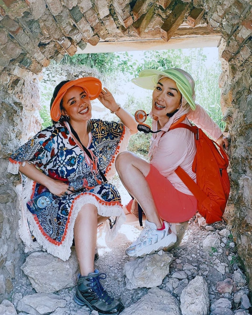 而鍾麗緹就表示替女兒高興,仲願意支持女兒於演藝圈發展!
