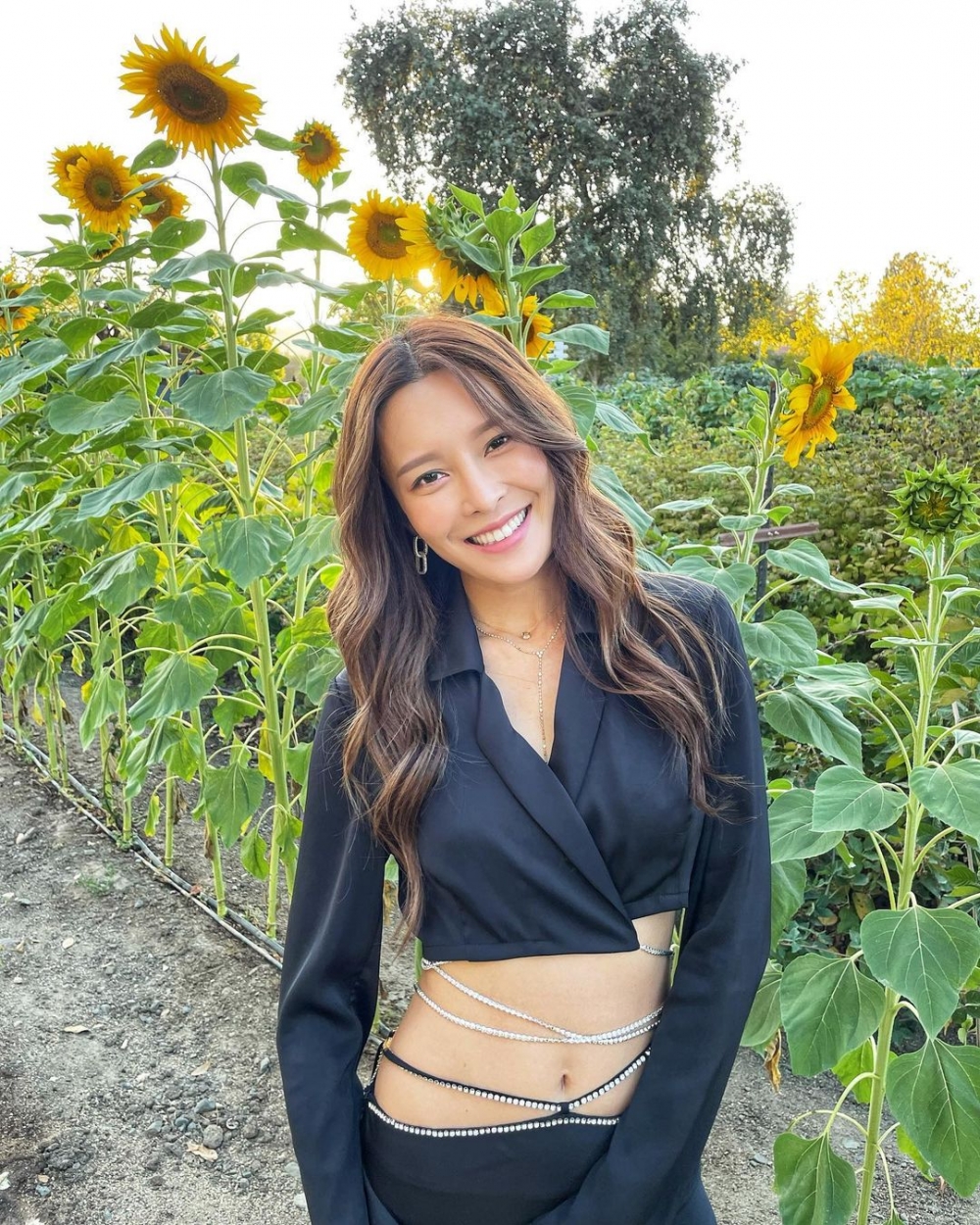 張曦雯(Kelly)2012年以港姐出身身份奪得《國際中華小姐》冠軍後入行至今已有9年