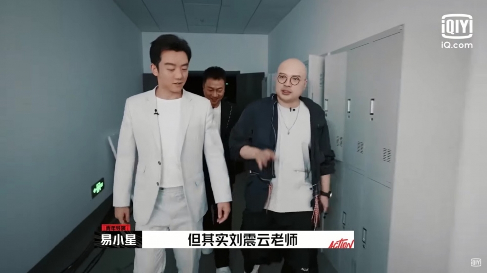 不少網民不滿身為後備嘅易小星及劉愷冷落黎耀祥