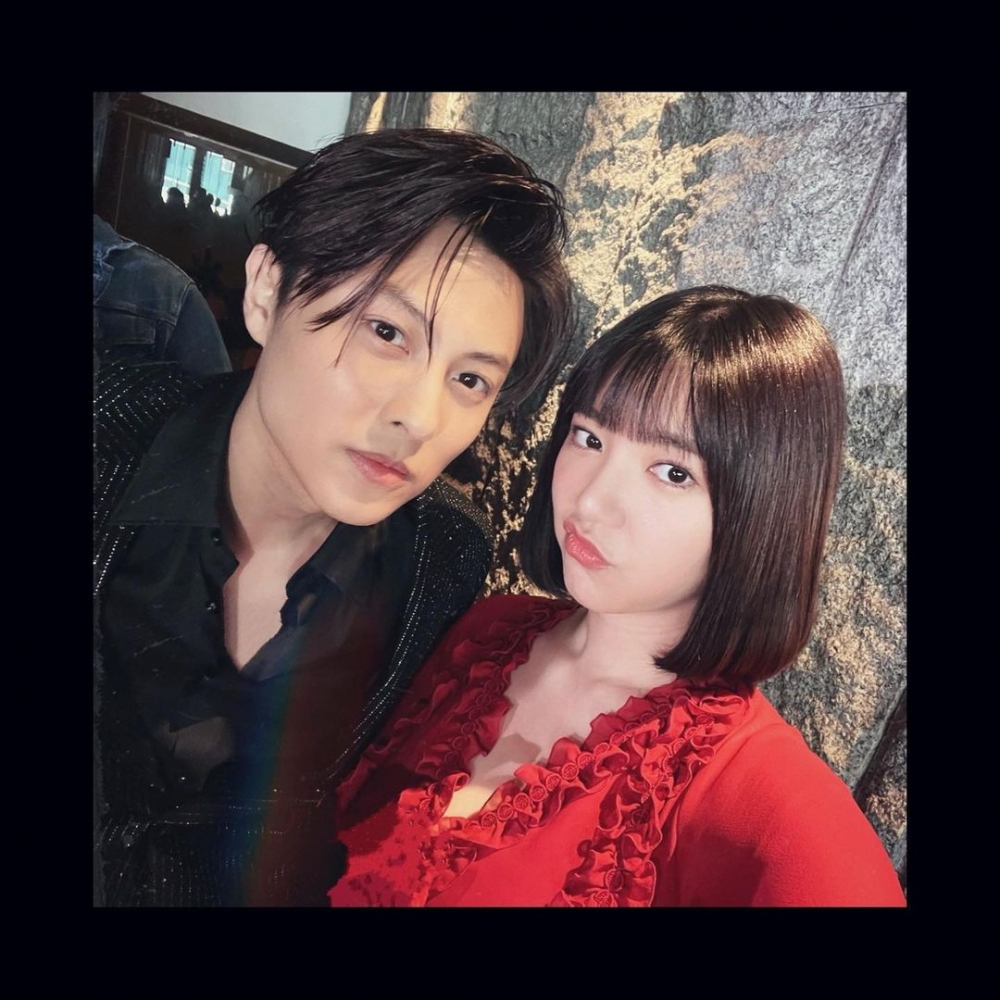 王子(邱勝翔)與Stephy分手半年後,疑似有新戀情?!