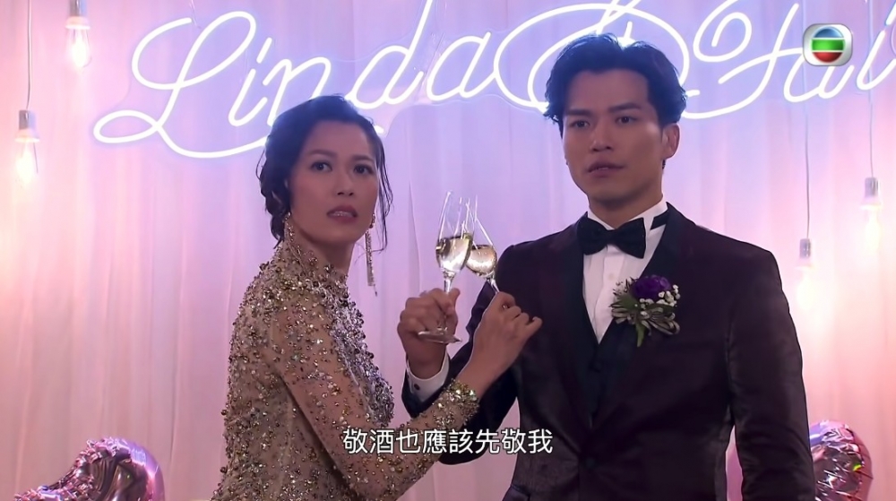 而「蓮輝」CP亦同時結婚,兩對夫婦嘅婚宴都播出咗3集咁多!