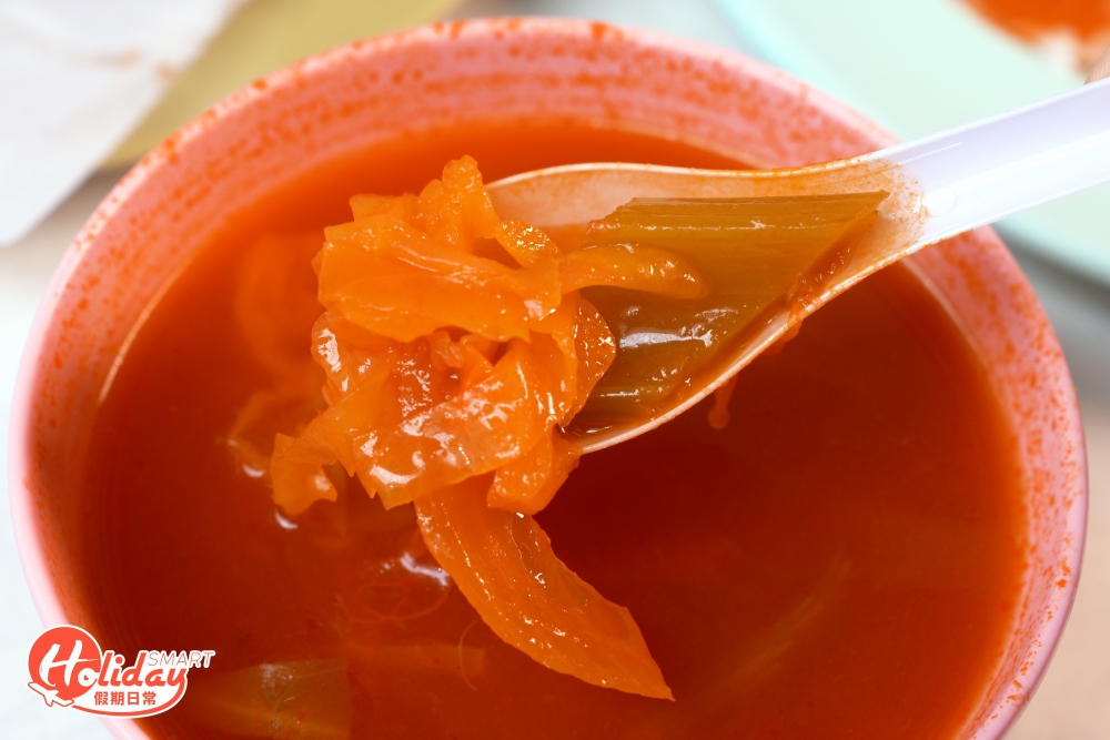 經典港式羅宋湯足料，總會有紅蘿蔔、洋葱、西芹等配料。