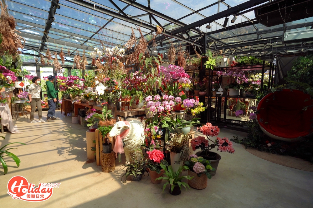 這個佔地三萬呎的戶外植物空間,主要分為展覽和花場。