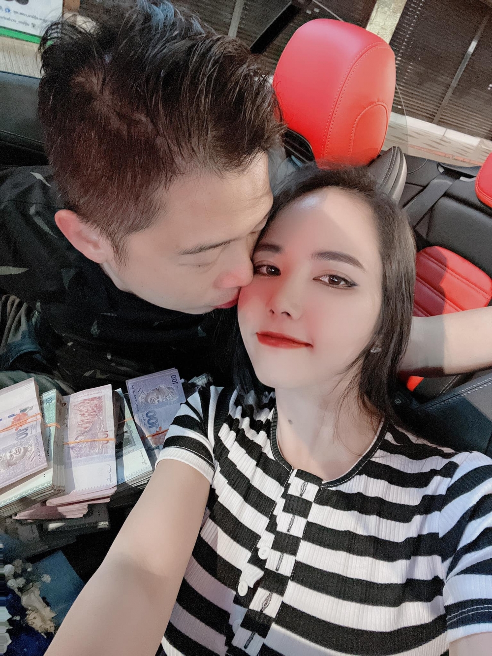 人妻感動表示就算丈夫冇錢,都依然願意同對方一齊!